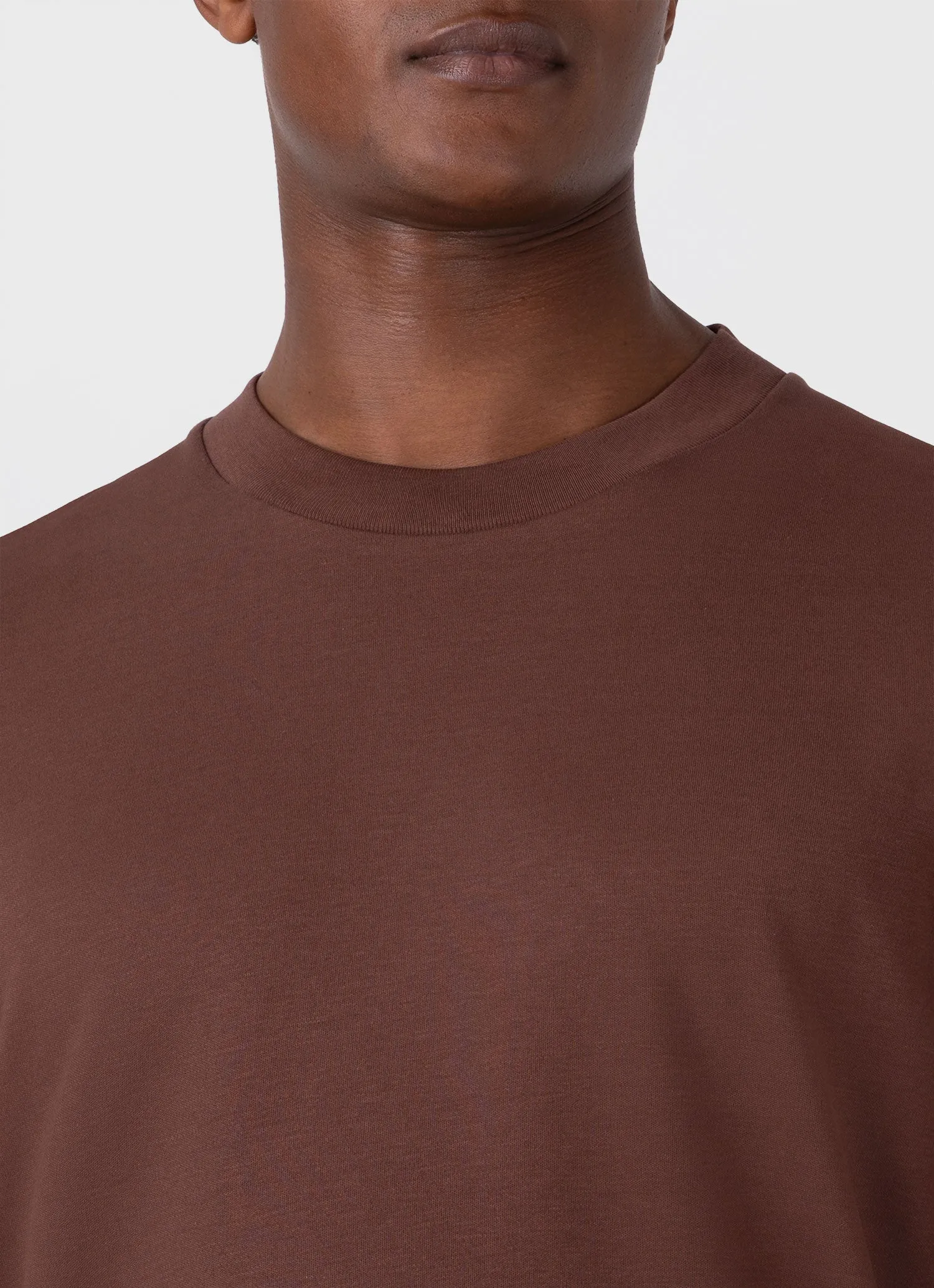 Men's Long Sleeve Heavyweight T-shirt in Cocoa Brown Sunspel