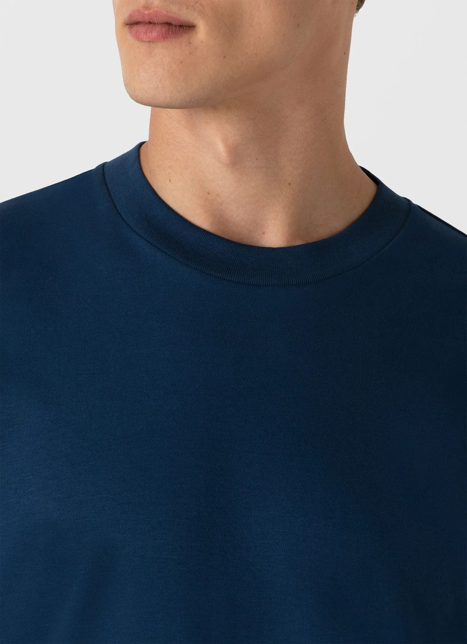 Men's Long Sleeve Heavyweight T-shirt in Naval Blue Sunspel